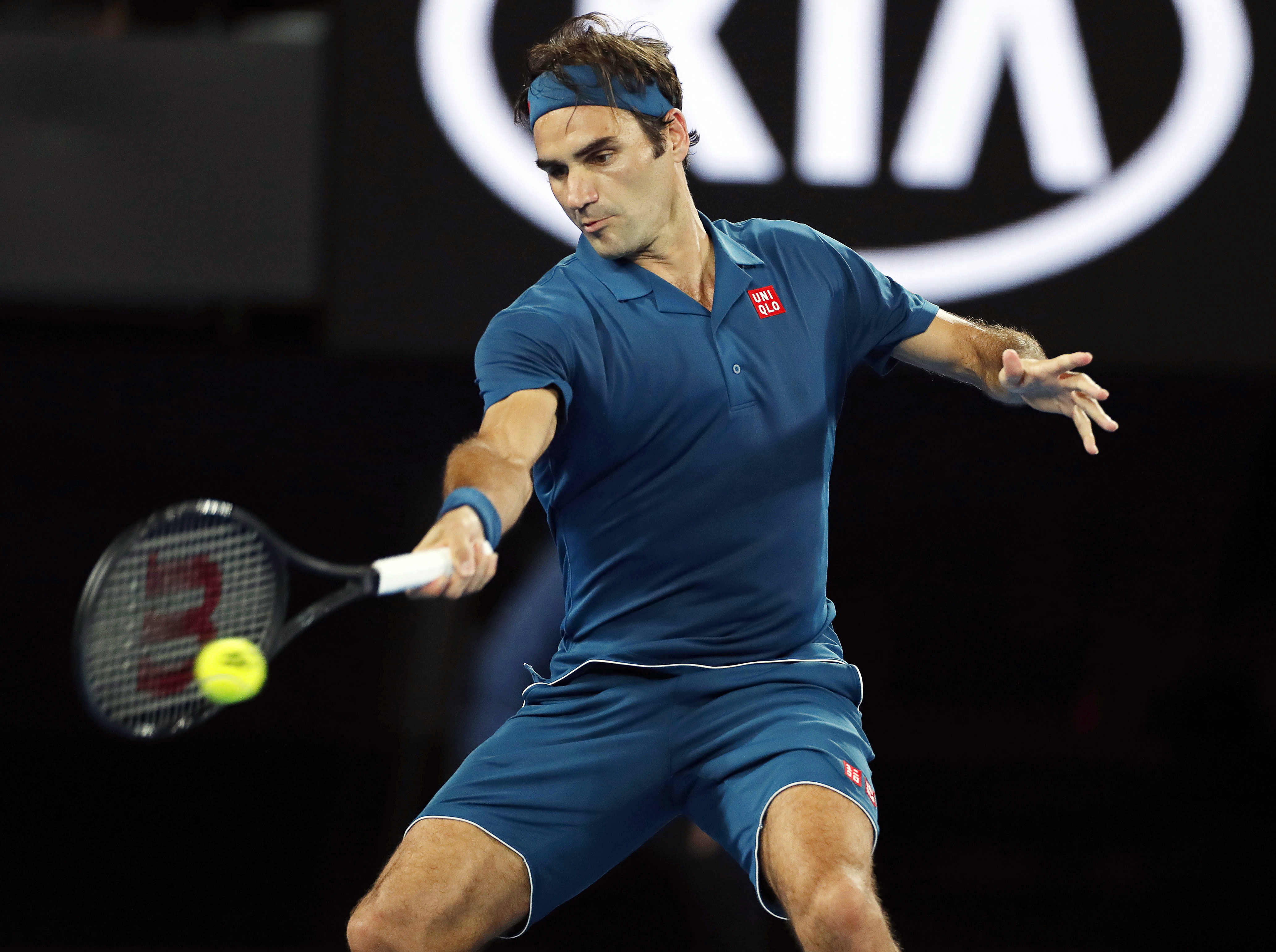 平博APP-费德勒意外战胜巴黎圣日耳曼，重返赛场引爆全场！-平博APP